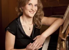Gerda Dillmann (Foto: Gabriela Sch&ouml;b): Organistin