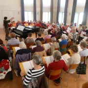 Singkreisreise 05 – Singkreis Thalwil zu Besuch in Uster anlässlich des dortigen 5-Jahrjubiläums. (Gabriela Schöb)